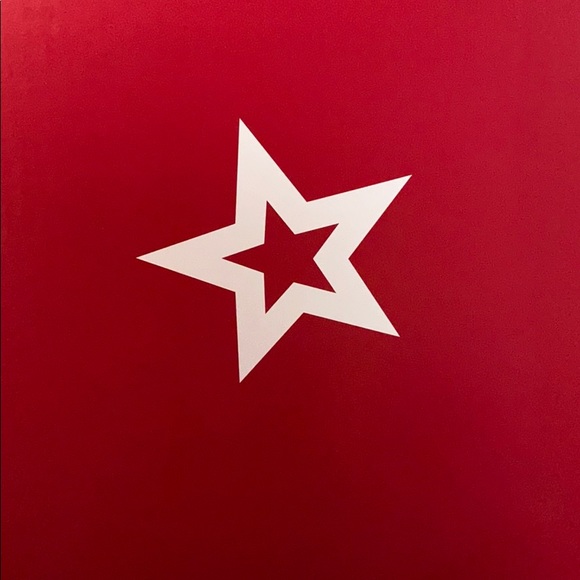 Meet your Posher, Josefina - Picture 1 of 1